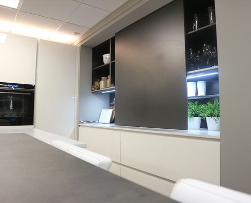 Pronorm Y Line Display KAM Design 8