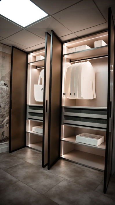 Dressing Room 8